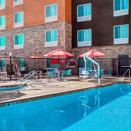 Towneplace Suites By Marriott Bakersfield West Eksteriør bilde