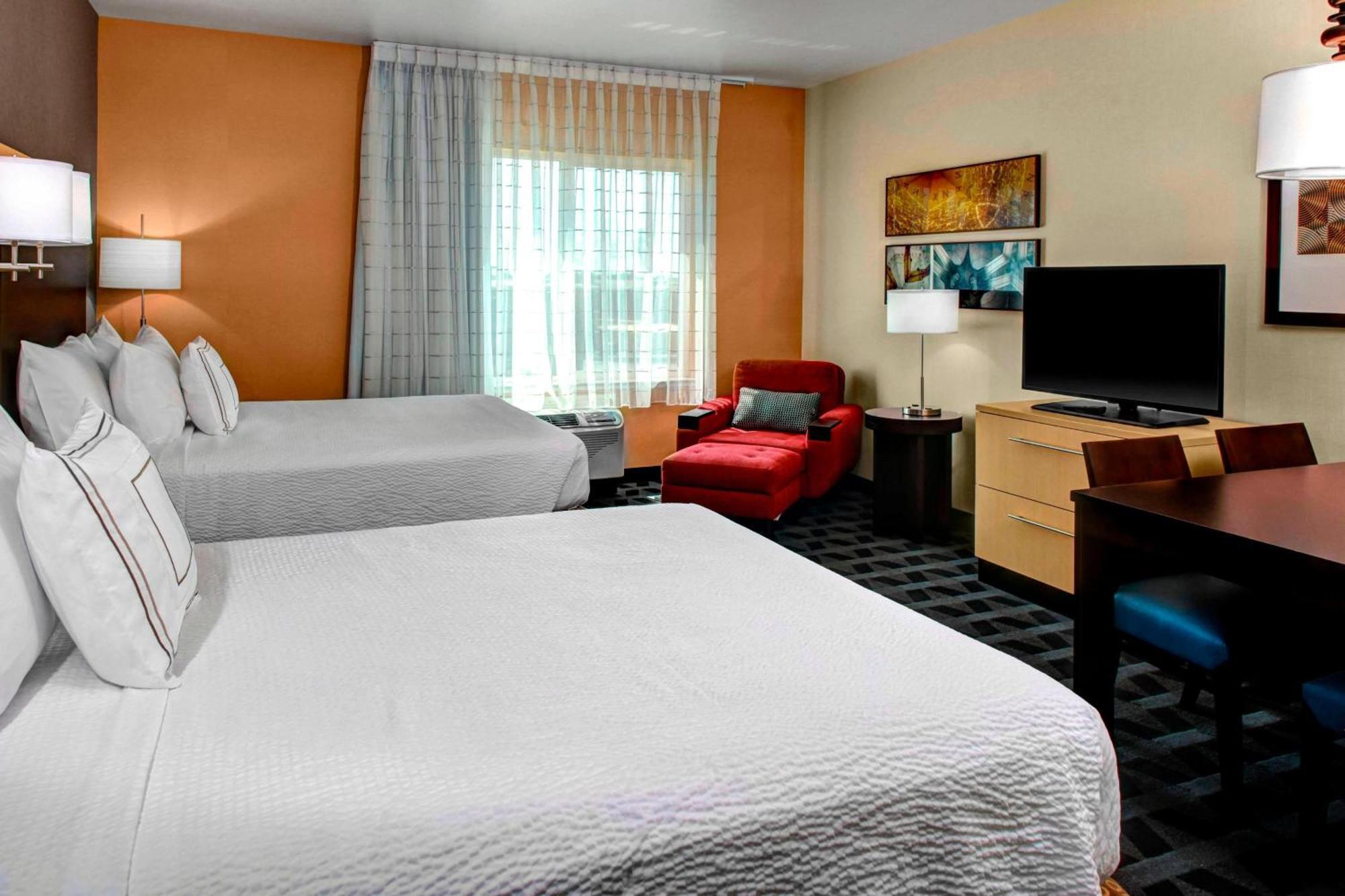Towneplace Suites By Marriott Bakersfield West Eksteriør bilde