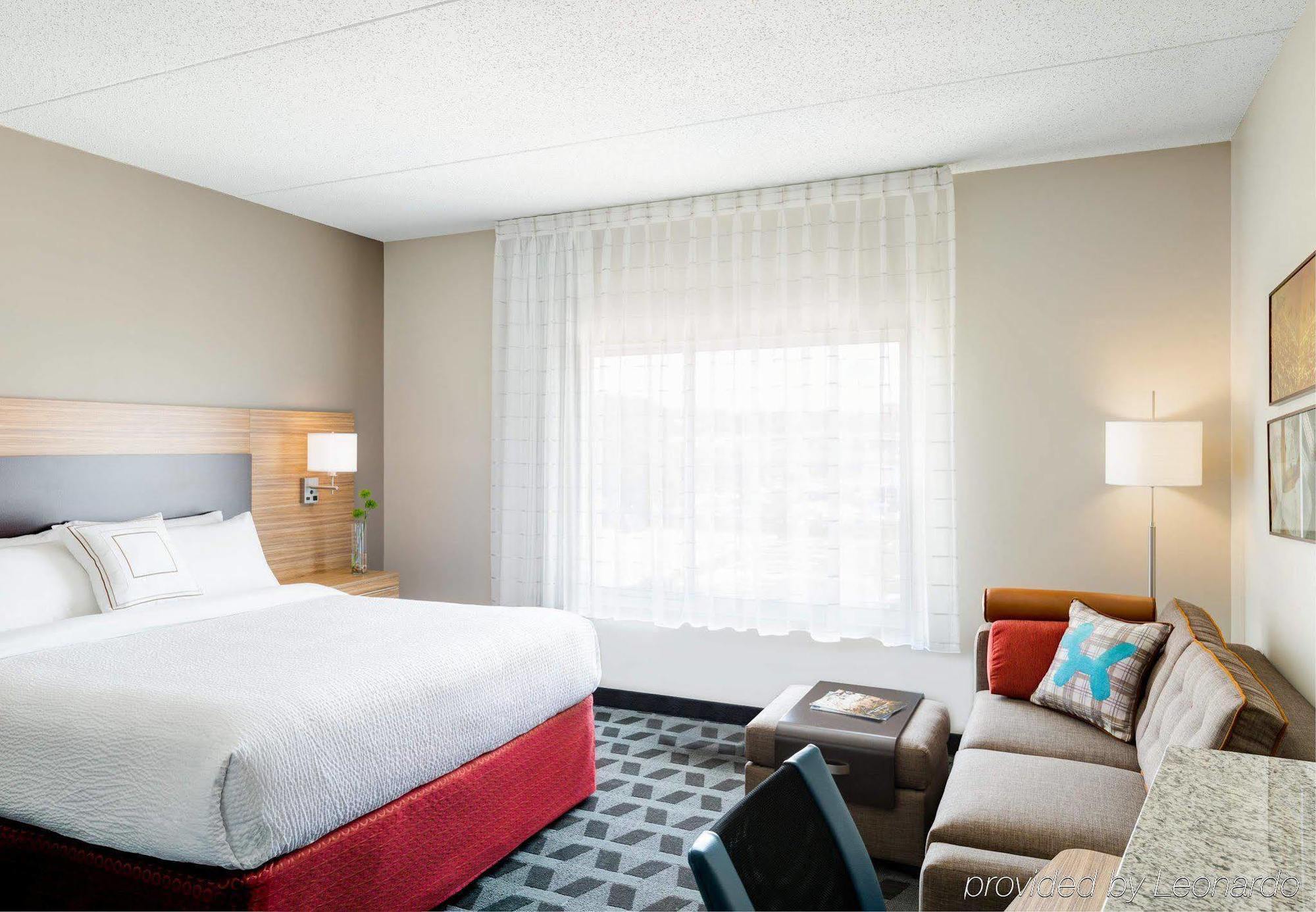 Towneplace Suites By Marriott Bakersfield West Eksteriør bilde